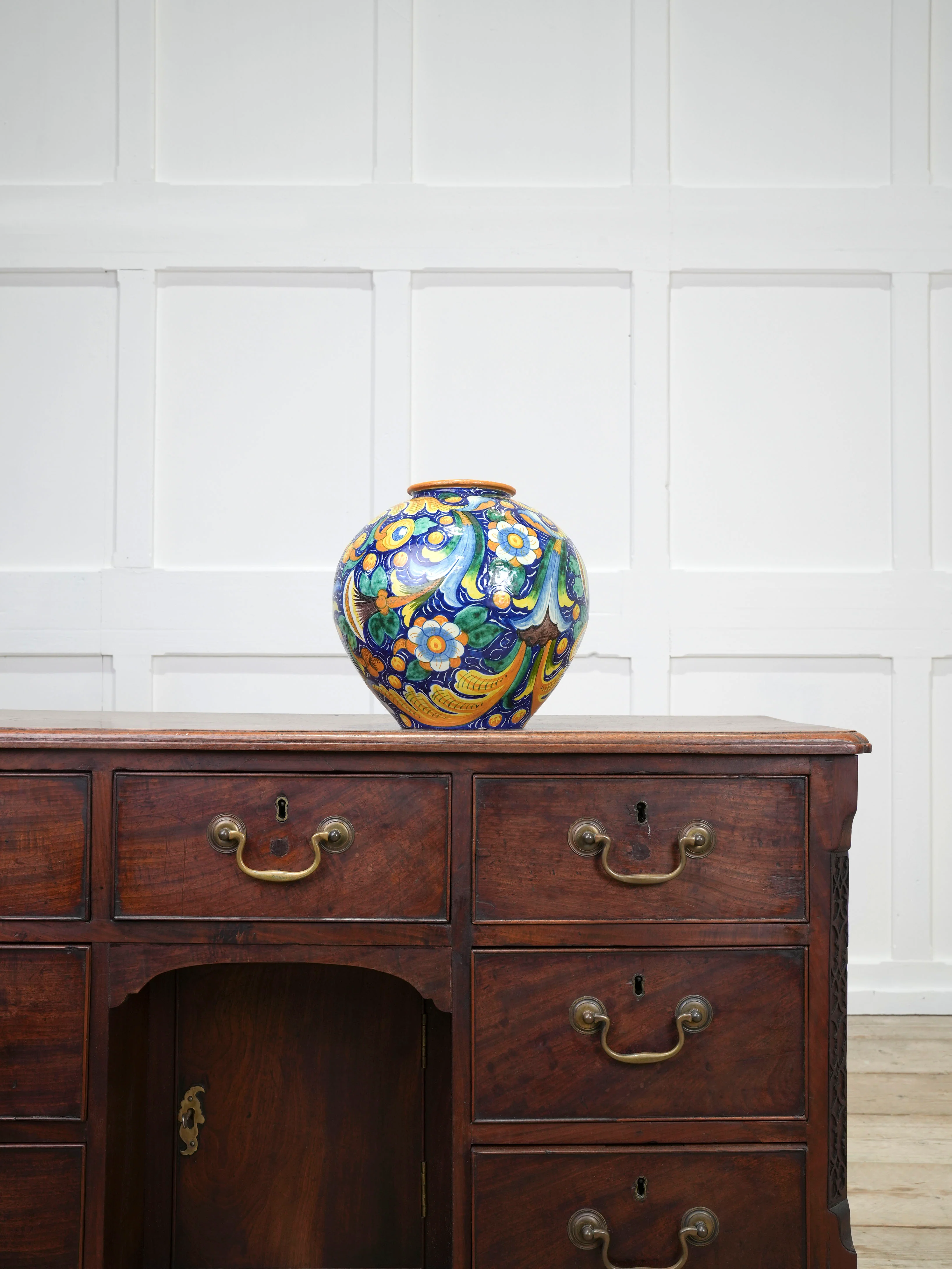 A 19th Century Venetian Majolica Pharmacy Vase - Image 2