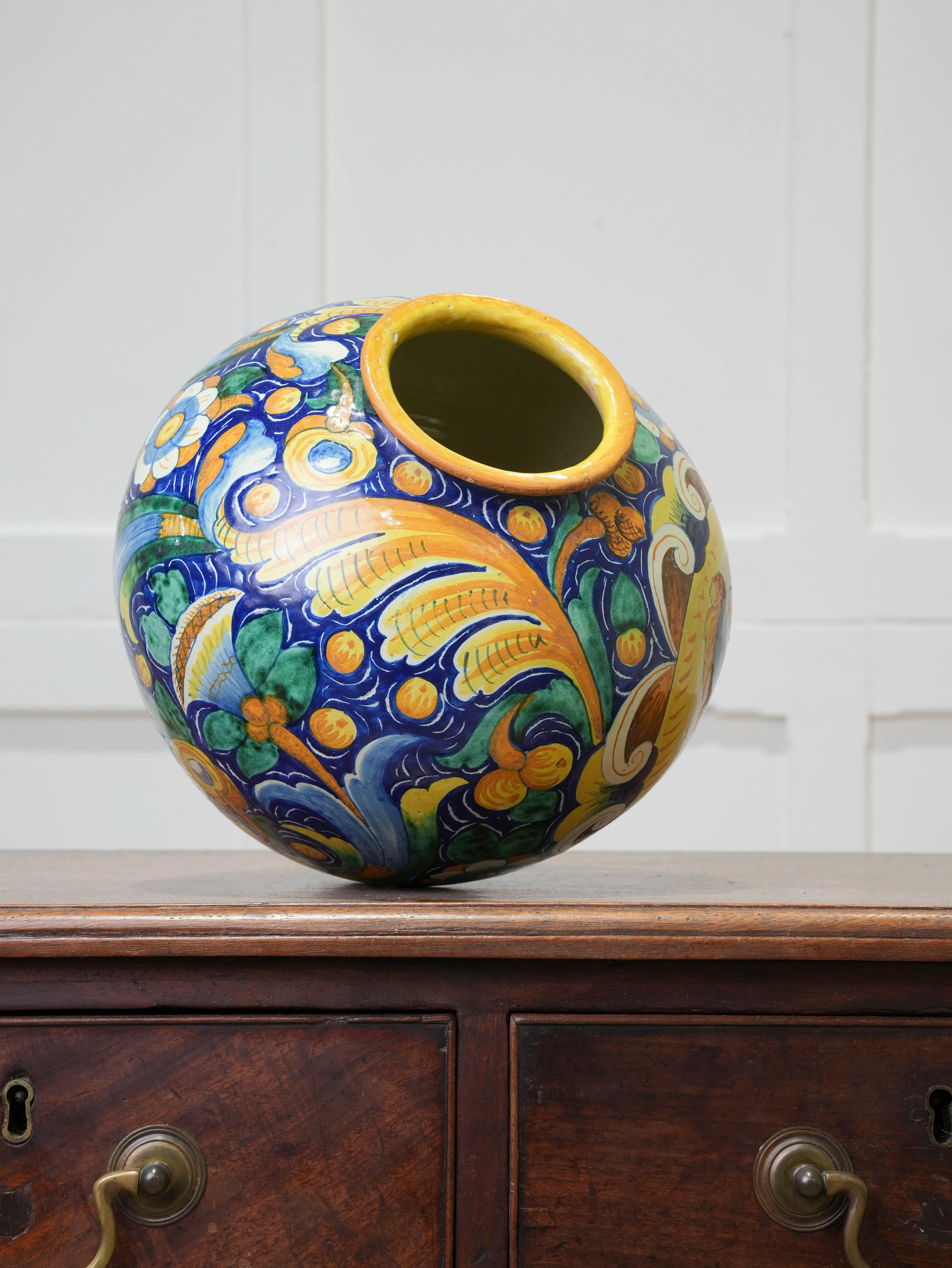 A 19th Century Venetian Majolica Pharmacy Vase - Image 7