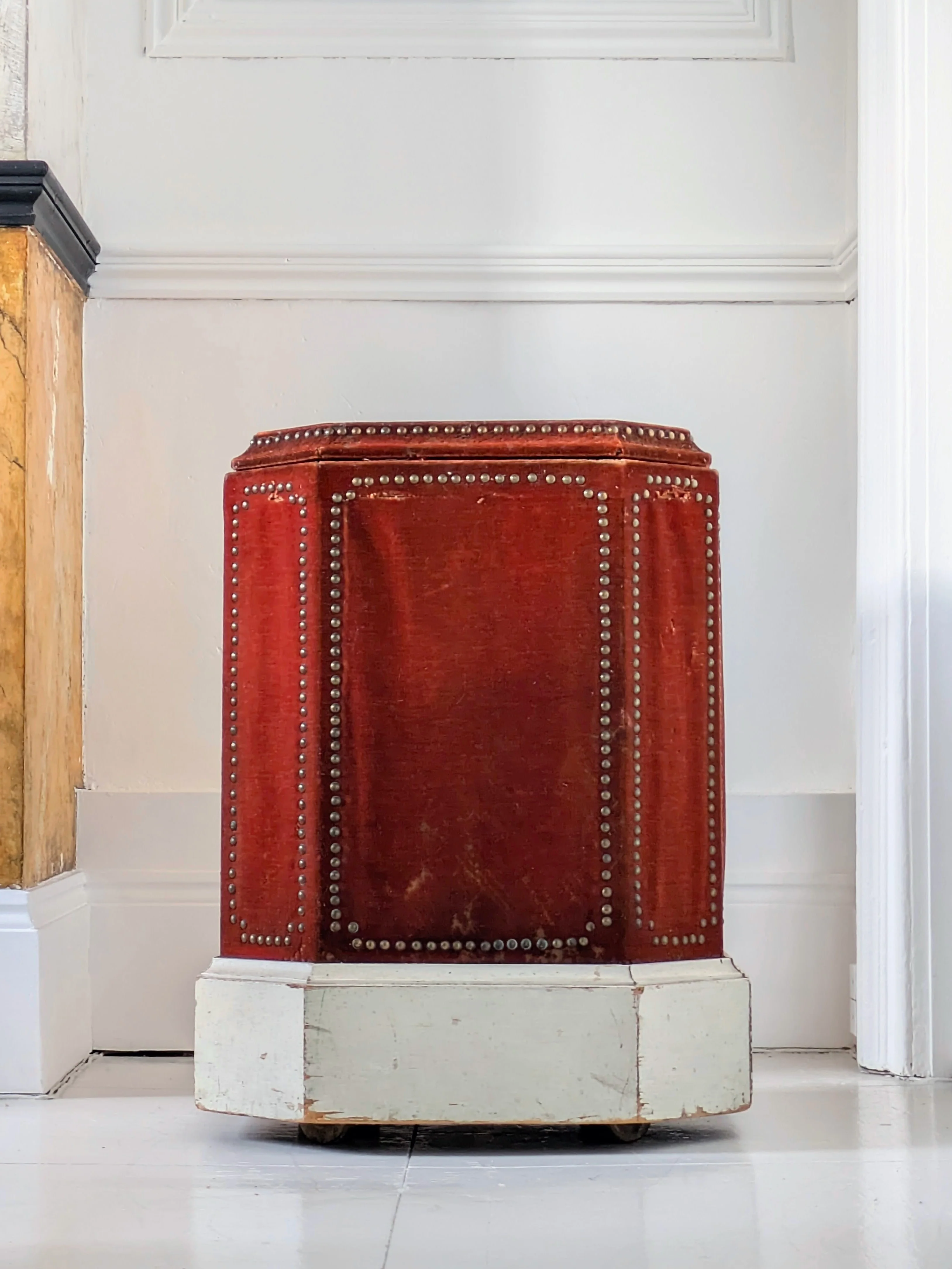 A 19th Century Revolving Pedestal - Image 8