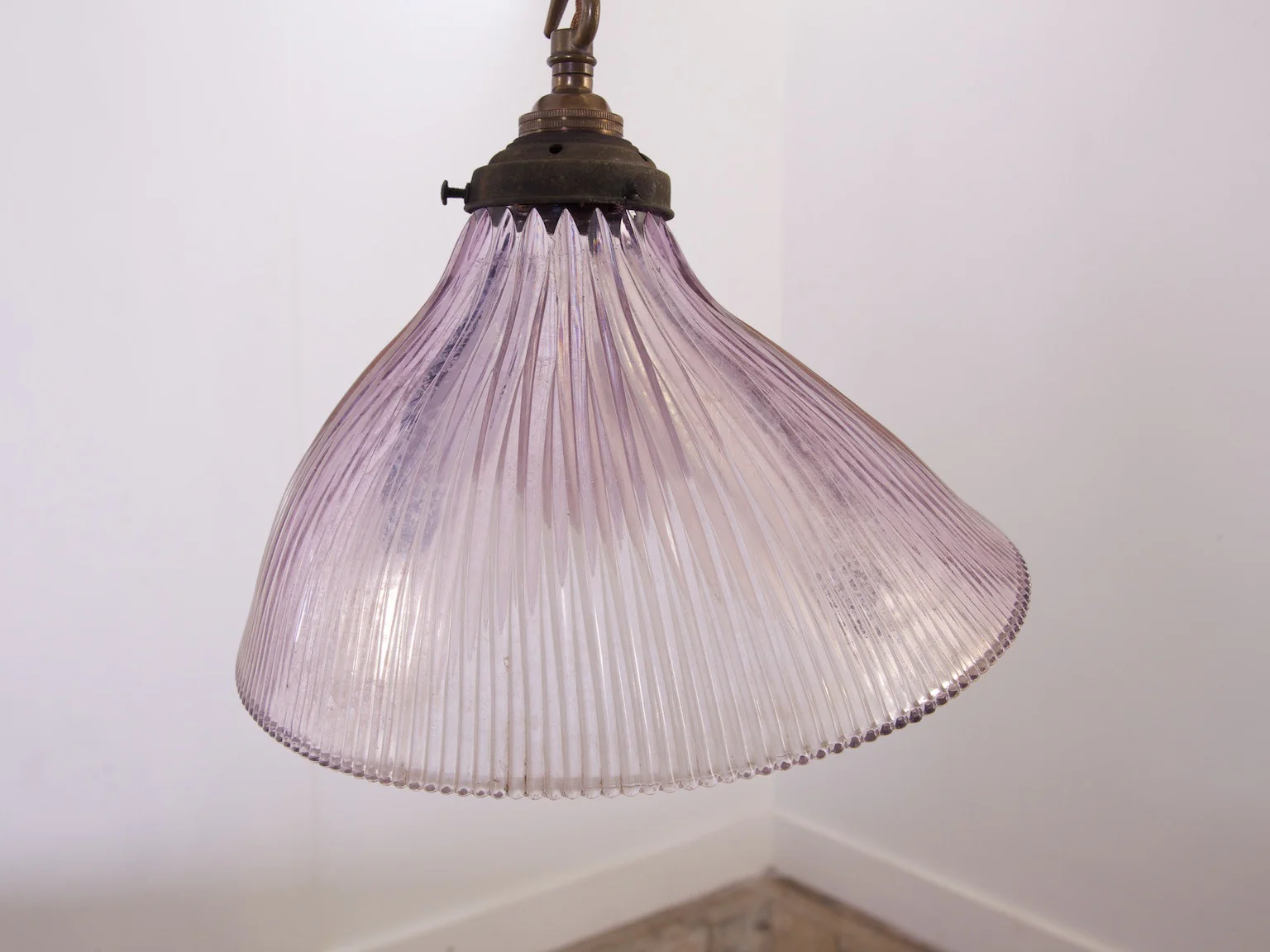 Violet Holophane - Image 12