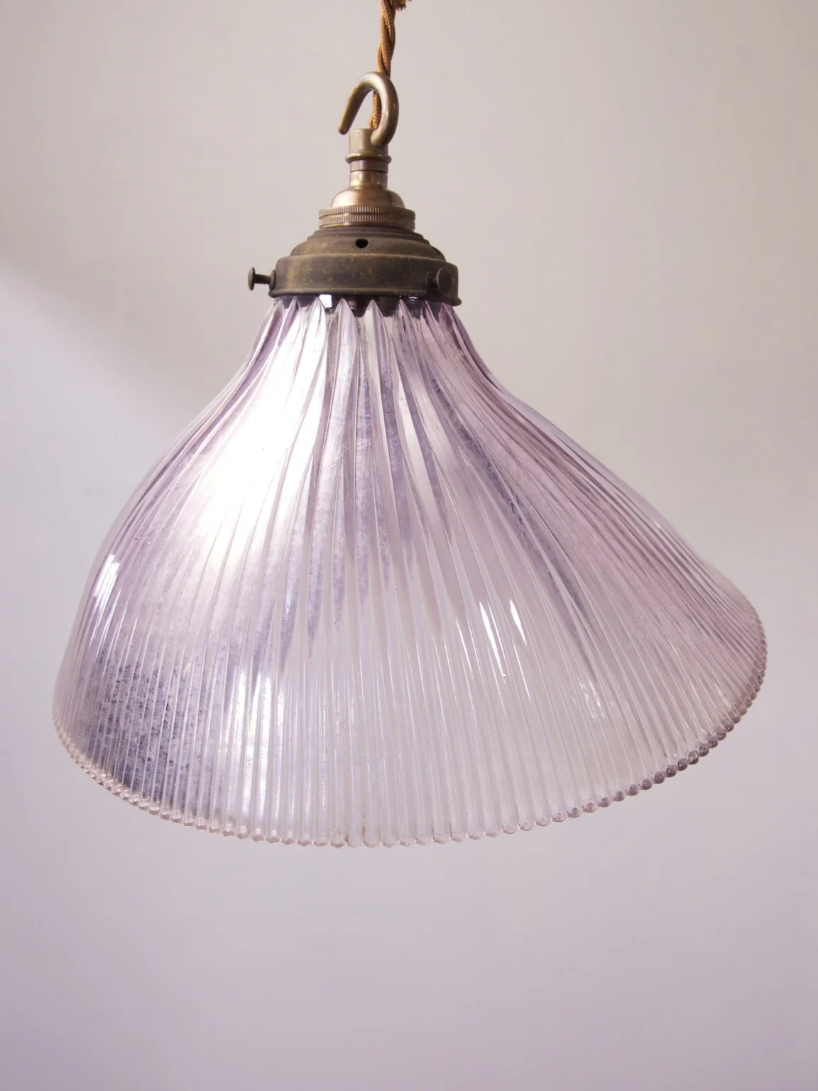 Violet Holophane - Image 13