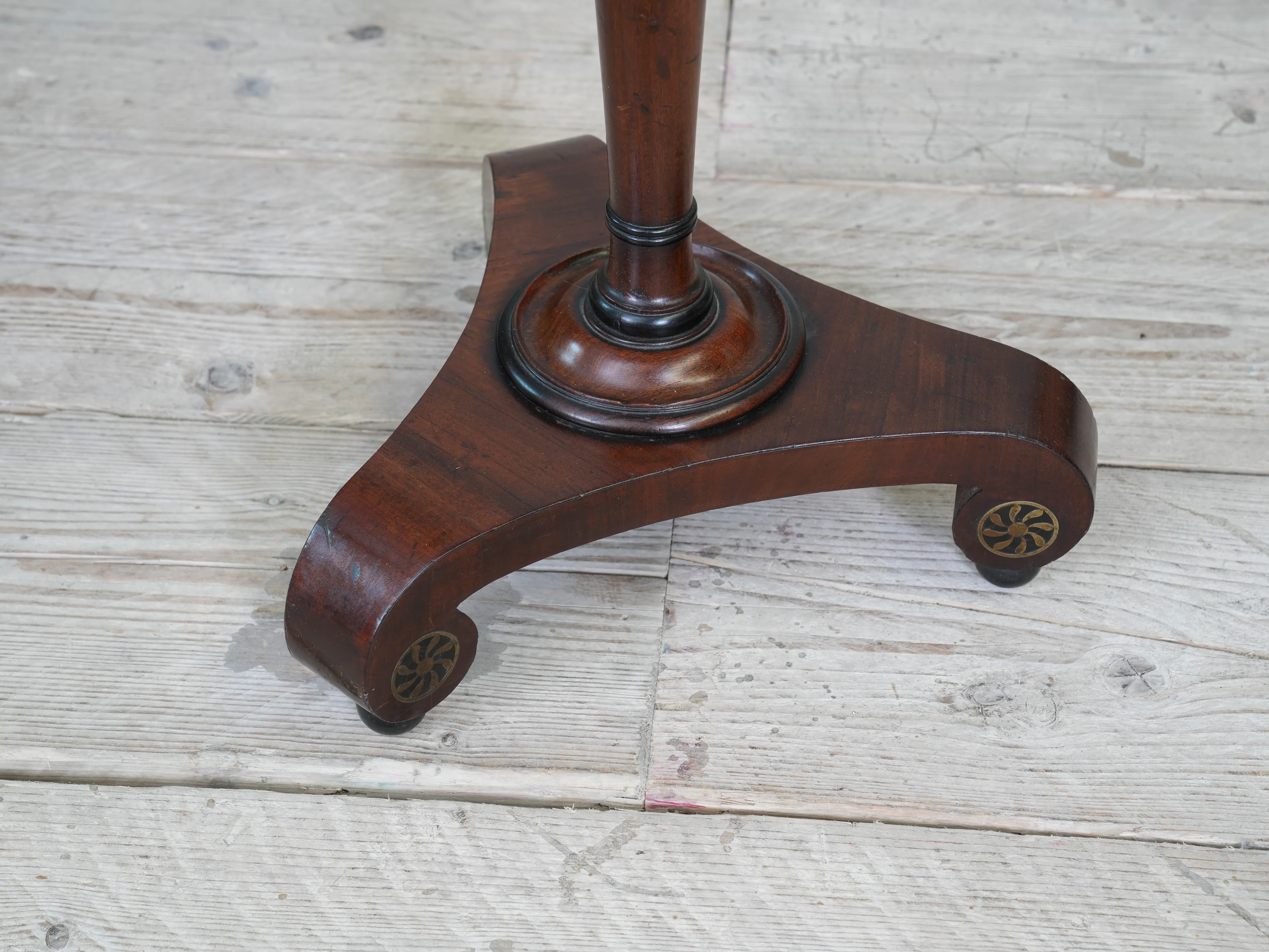 A Regency Lamp Table - Image 9